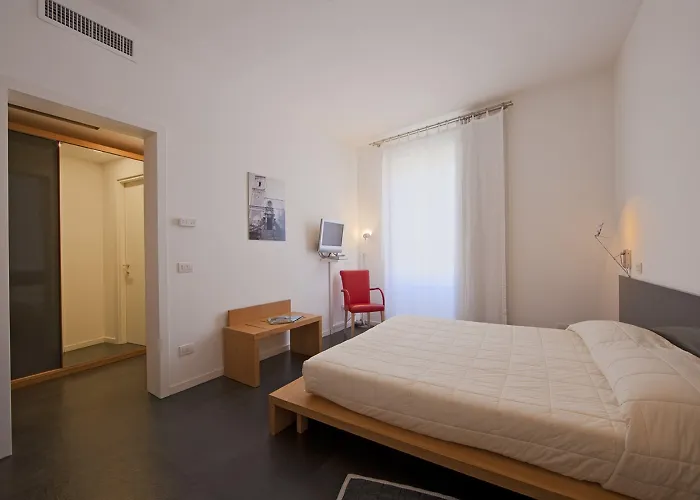 Arco Vecchio Urban - Epoca Collection לצ'ה